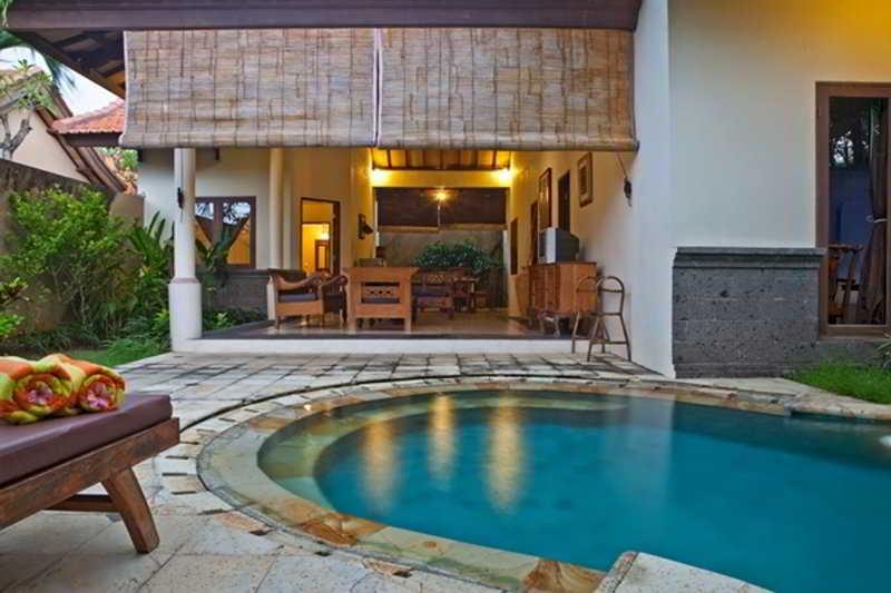 Grand Bali Villa Legian Extérieur photo